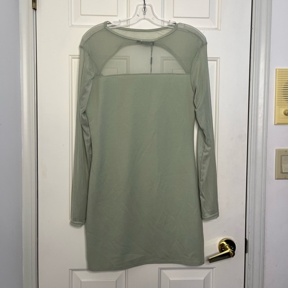 NWT Pretty Little Thing Green Mesh Bodice Cut Out Mini Dress 10 - Picture 7 of 11